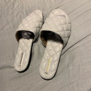 White cute sandals 🤍